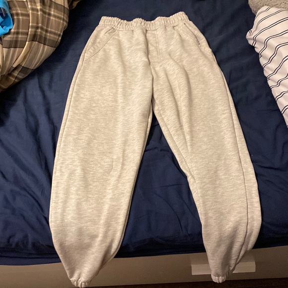 Zara sweatpants (S) - Picture 1 of 2